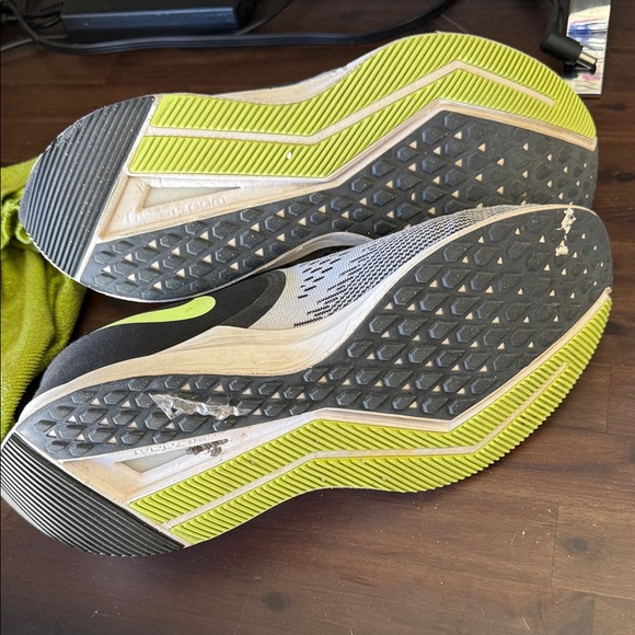 Nike Black and Gray Athletic Shoes - Picture 5 of 5